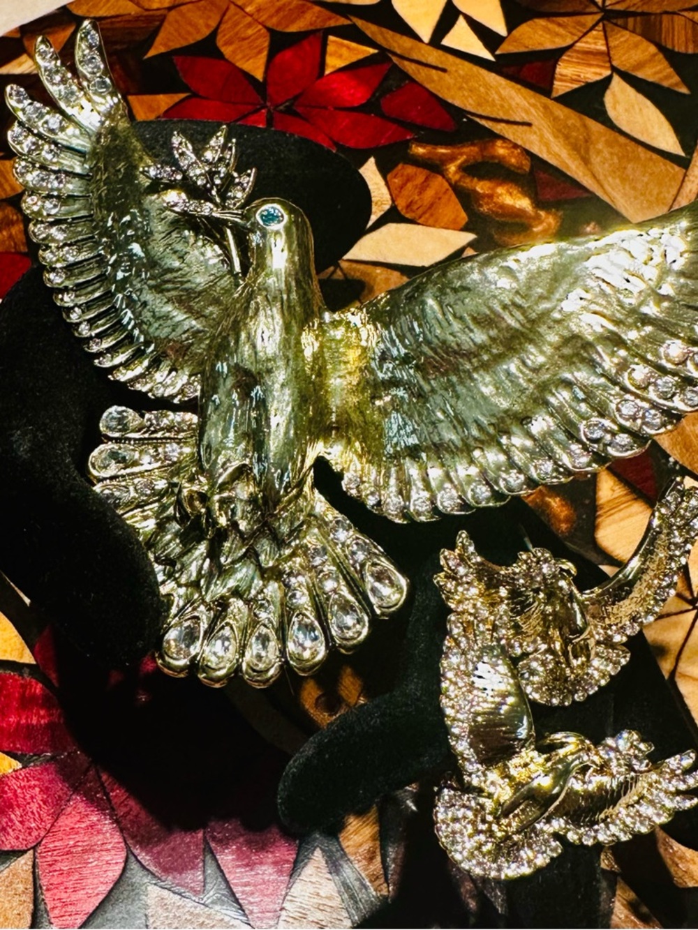 Heidi Daus "Dreaming Of Peace" Crystal Dove Bird Pin and earrings with Gold Box